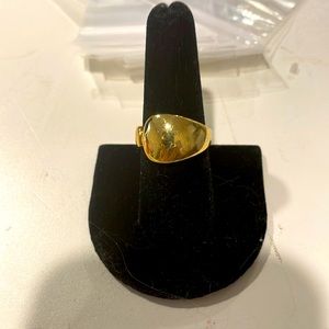 Silpada gold plated sterling silver and 18kt gold plating. Size 8